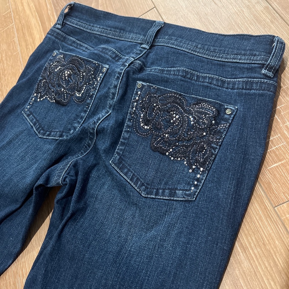 White House Black Market Womens Size 2 R Jeans Embellished Embroidered Boot Leg